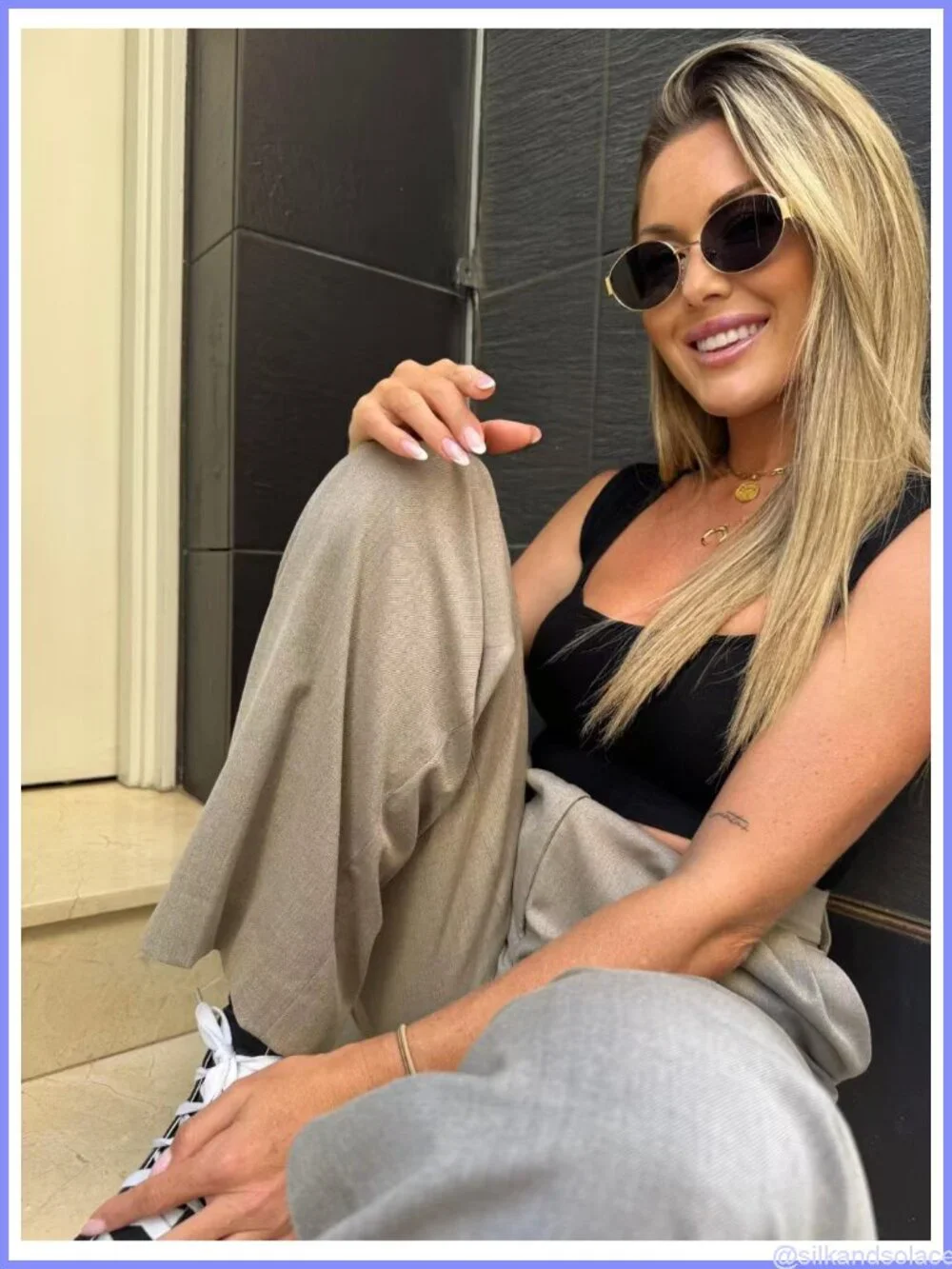 Retro Oval Sunglasses for Women Men Trendy Designer Metal Frame 90s
